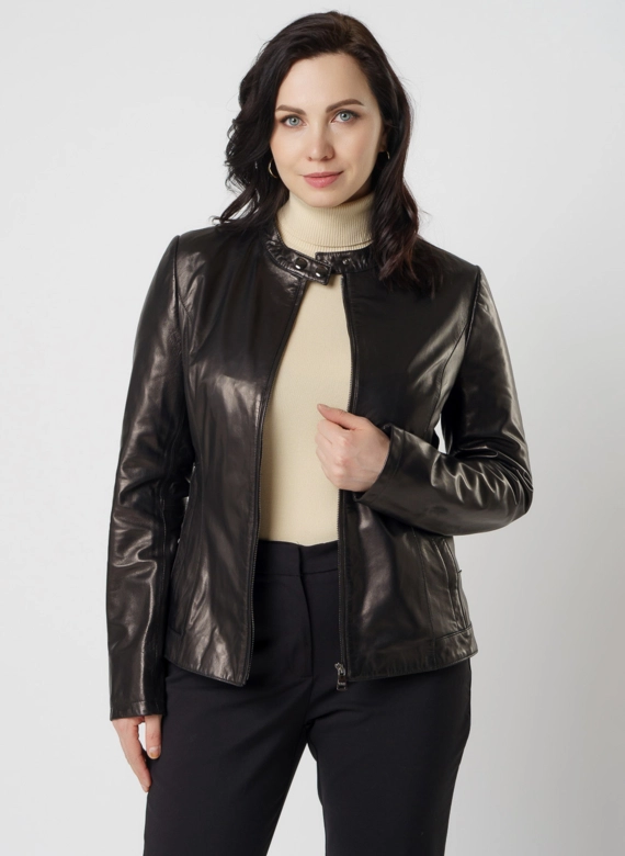 Женская кожаная куртка фото