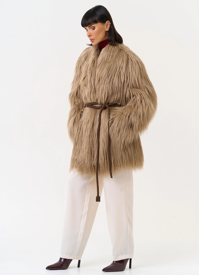 фото Женская шуба из эко меха с декоративным поясом модель № 31532