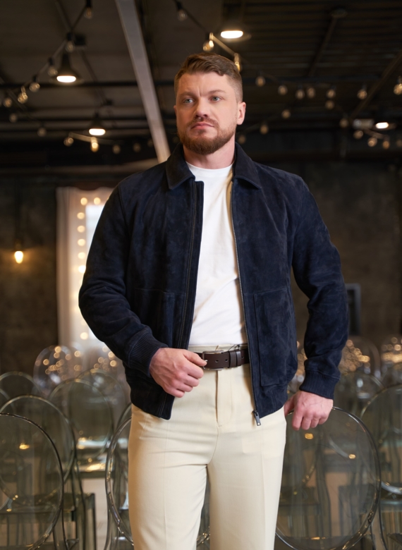 Мужская куртка бомбер из натуральной замши