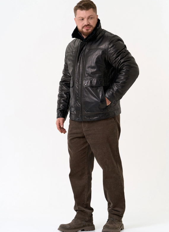 Куртка из натуральной кожи черного цвета
