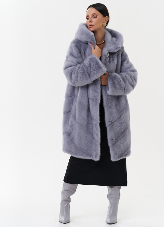 Норковая шуба голубого цвета с капюшоном модель № 28982 универмаг малина