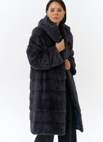 Норковая шуба в цвете графит с капюшоном Норковая шуба в цвете графит с капюшоном