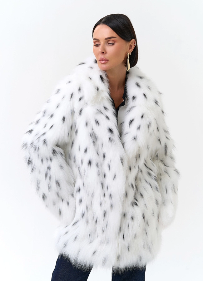Шуба из меха лисы с инкрустацией под рысь модель № 33770 универмаг малина