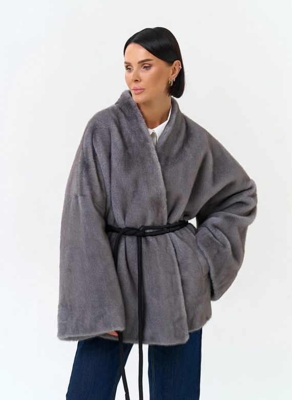 Женская шуба из эко меха фото