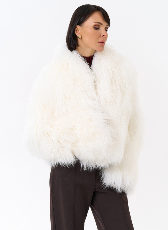 Белая шуба из ламы