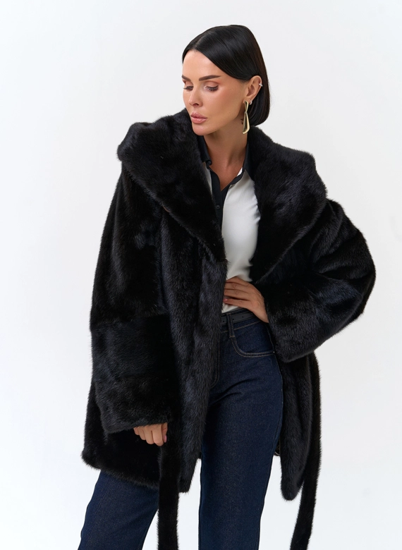 Шуба из меха норки с капюшоном
