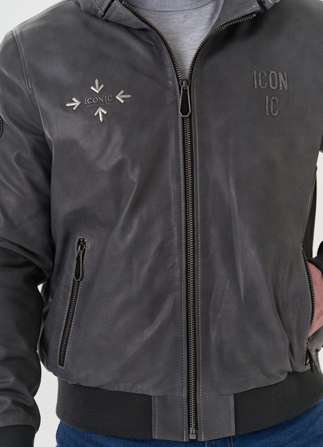 Мужская кожаная куртка 