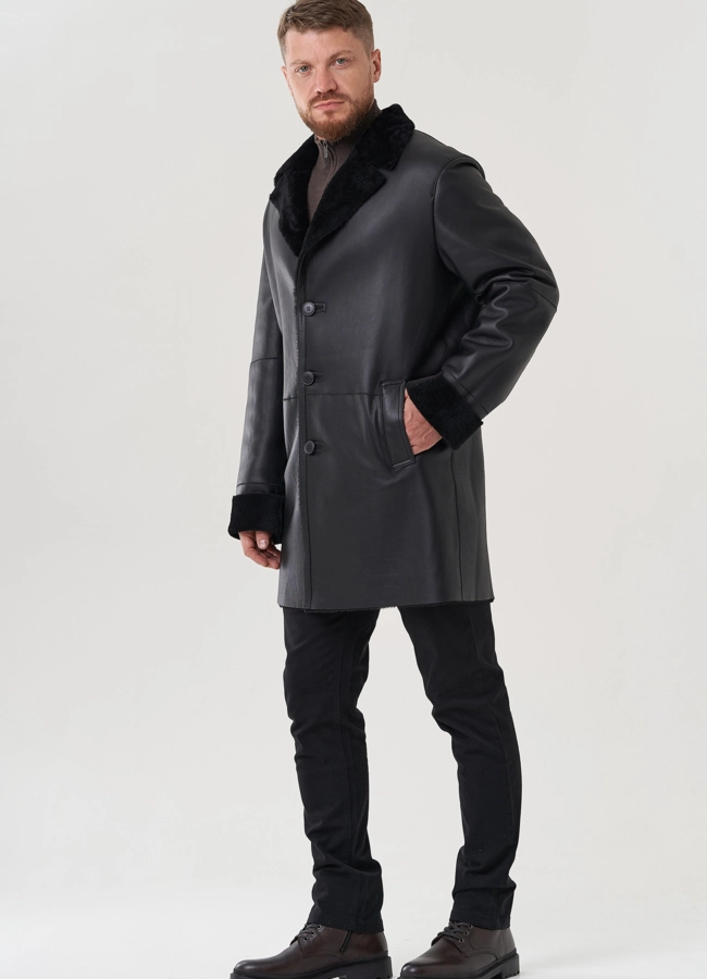 Дубленка мужская черного цвета  модель № 82156 меха малина