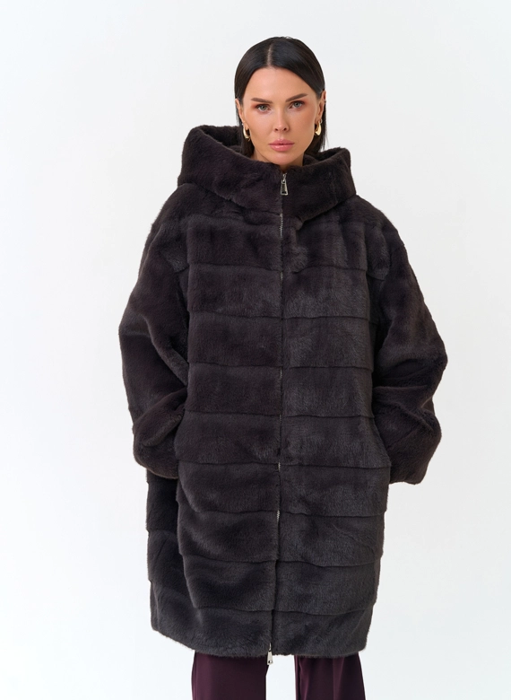 Женская шуба из эко меха с капюшоном фото