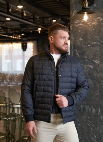 Мужская демисезонная куртка Мужская демисезонная куртка