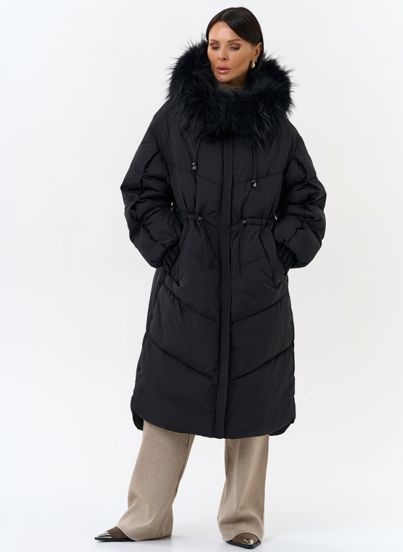 Женский пуховик с капюшоном из меха чернобурки