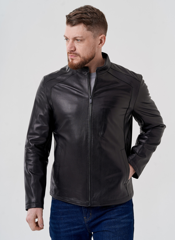Мужская кожаная куртка черного цвета 