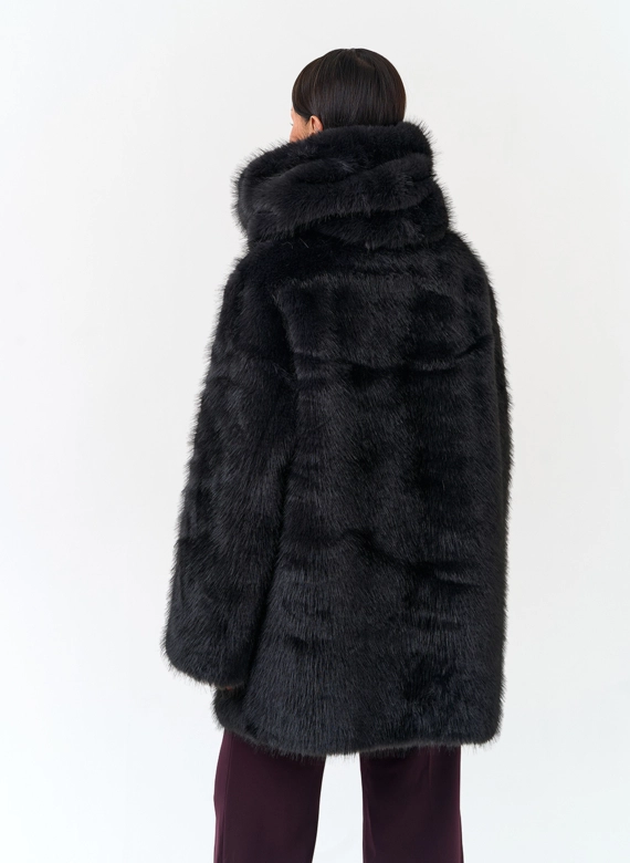 Женское пальто из эко меха фото